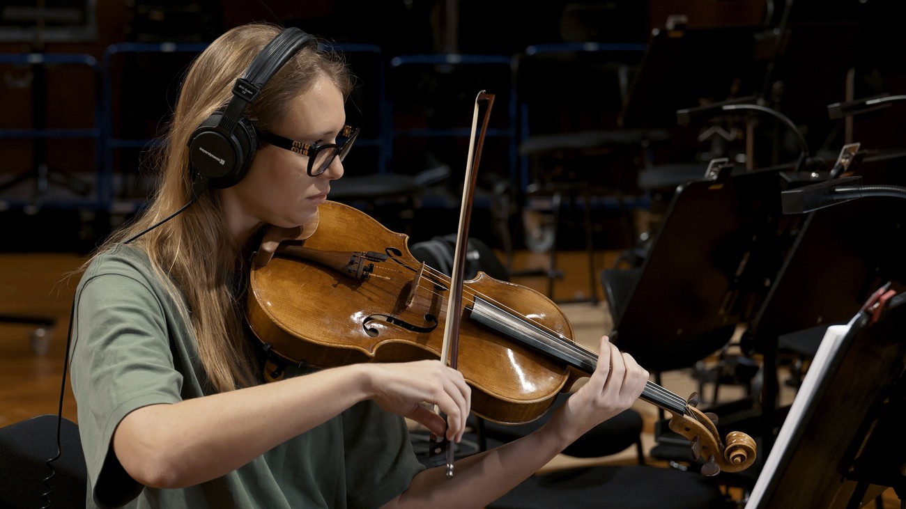 Solo Viola Performance